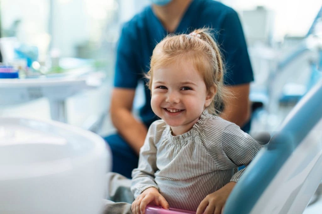 Prévenir les caries dès le plus jeune âge Pédodontistes Maison de la Dentisterie Pédiatrique du sommeil et de l’interception en Orthodontie